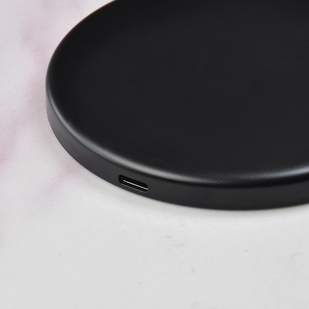 Chargeur induction 15W en ABS recyclé - Made in France - Meaning Crafters